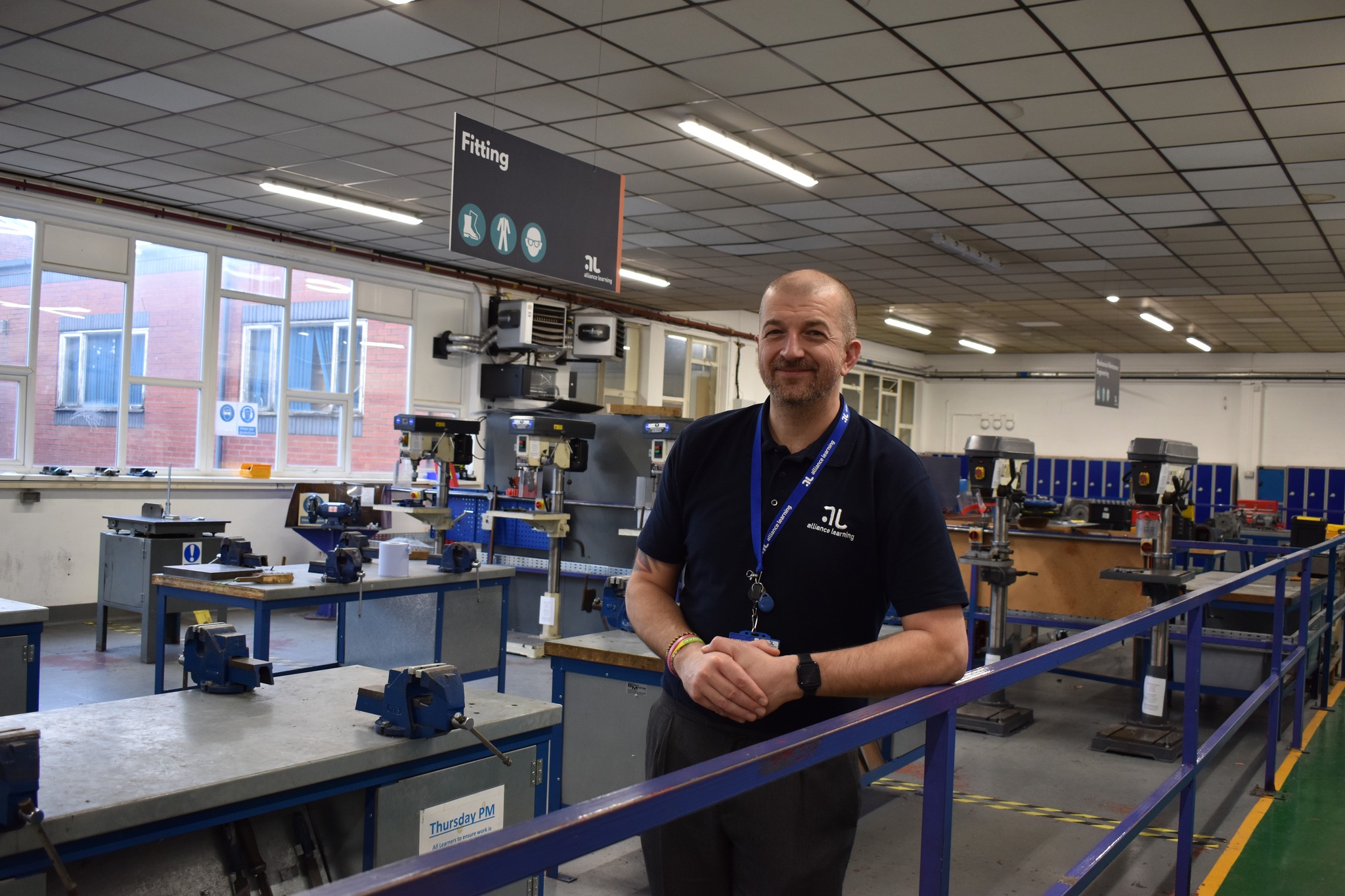 Odoo CMS- Sample image floating